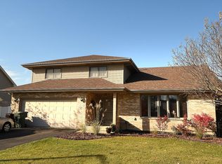 651 Downing St, New Lenox, IL 60451