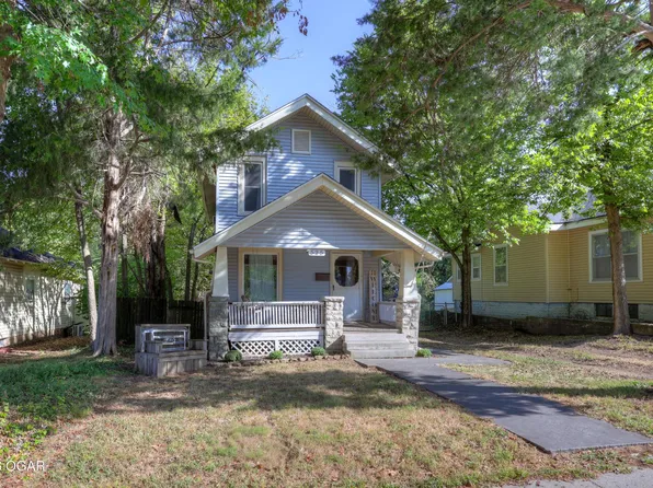 525 E Macon St, Carthage, MO 64836