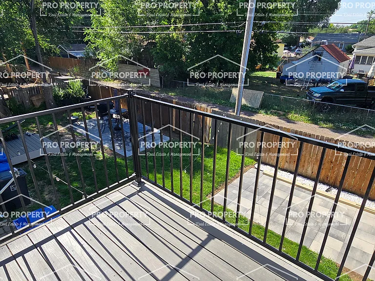 1506 E 5th St — Photo 17