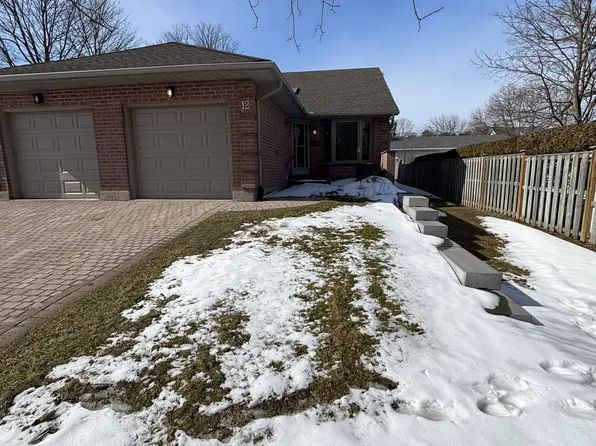 90 Ontario St S #12, Lambton Shores, ON N0M 1T0