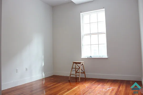 Rented by EXR | media 59