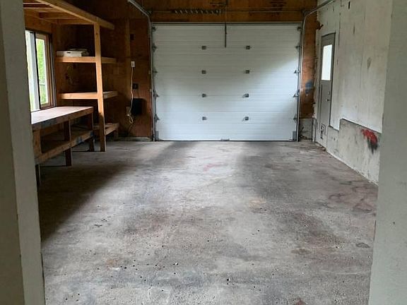 5th image of 2111 86th Ave NE #B