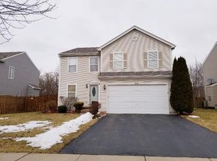 553 Indian Trail Rd, Antioch, IL 60002