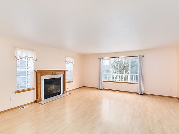 4th image of 5502 80th Ave NE