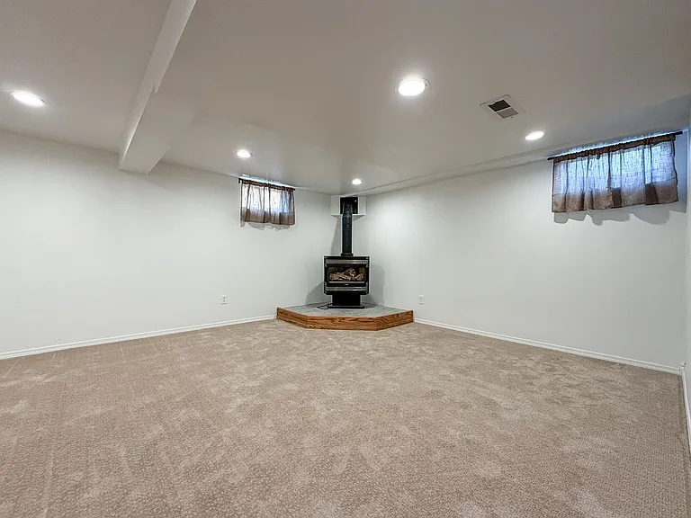 6119 N Braeburn Dr — Photo 12