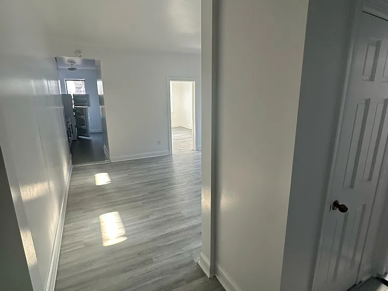 1934 University Ave #1 — Photo 5