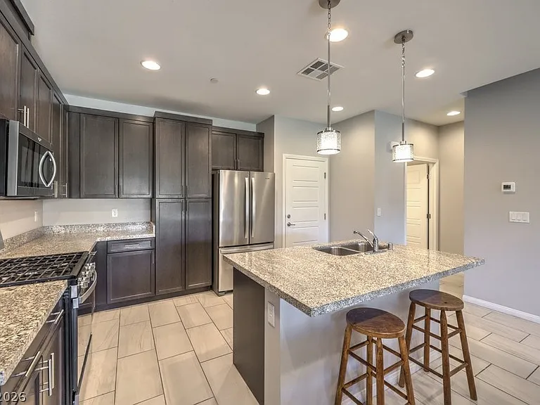 1028 Via Corto St — Photo 9