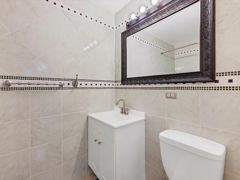 2281 S Vaughn Way #301 — Photo 12