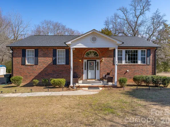 167 N Main St, Richburg, SC 29729