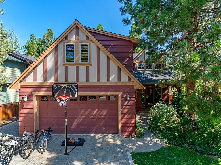 2601 NW Crossing Dr — Photo 22