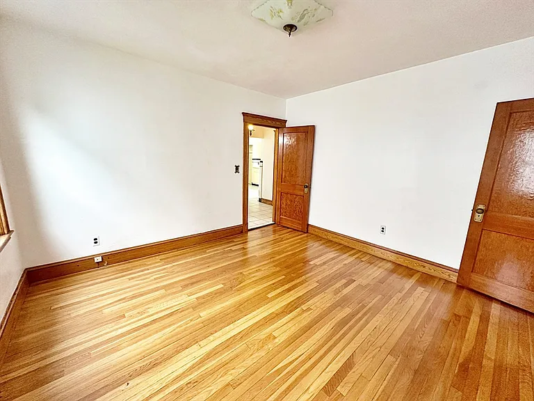 11 Puritan Rd — Photo 25