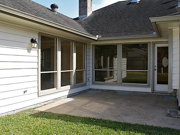 4th image of 1107 Woodhorn Dr