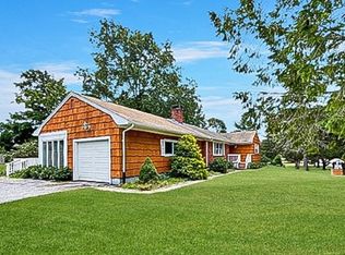 340 Azalea Rd, Mattituck, NY 11952