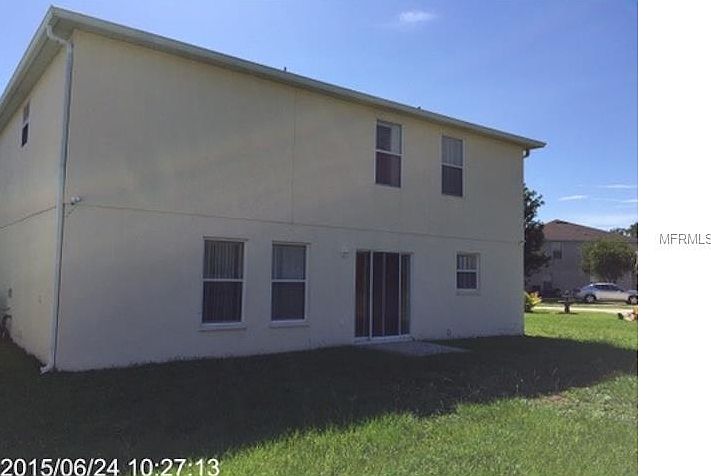 2nd image of 3285 Amberley Park Cir