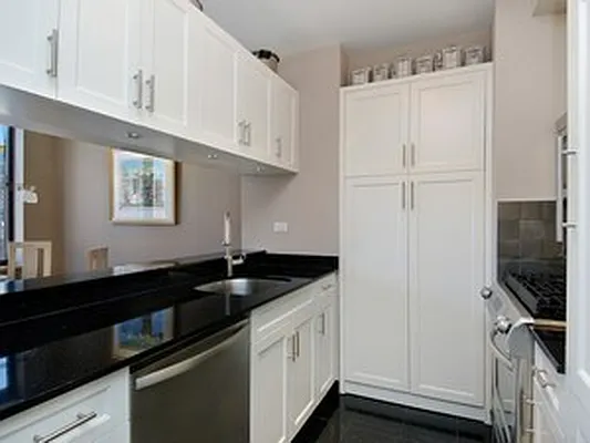 Sold by Corcoran | media 8