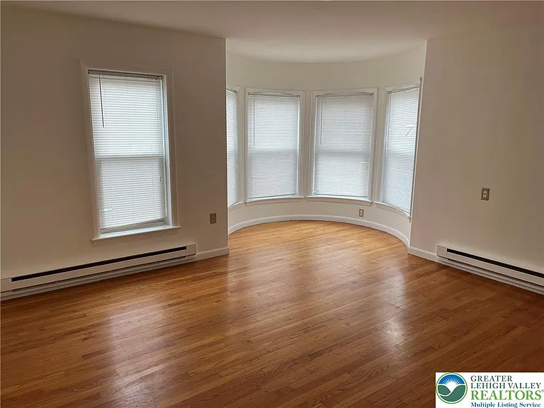 132 E Broad St #1 — Photo 6