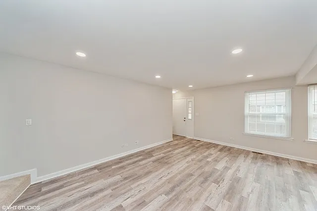 410 Tanglewood Ct — Photo 4