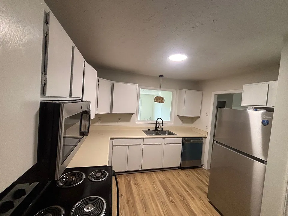 118-132 133 Riverbirch Dr