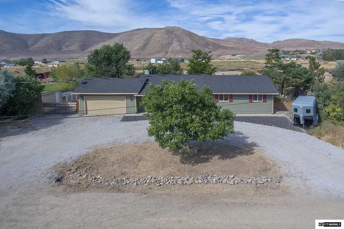 11045 Wagon Ho Ln photo 1