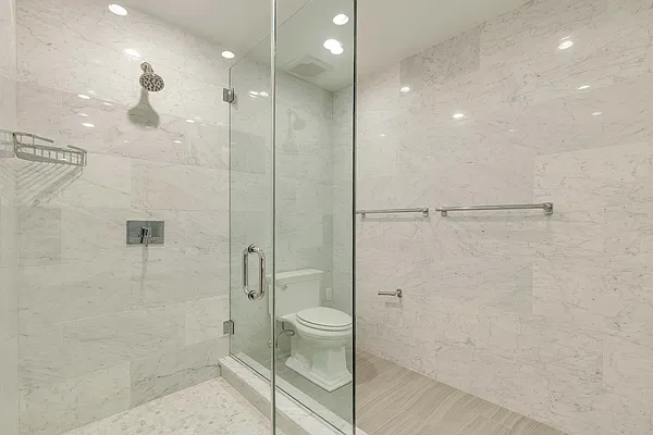 Rented by Compass | media 25