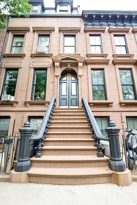 85 Monroe St #1R