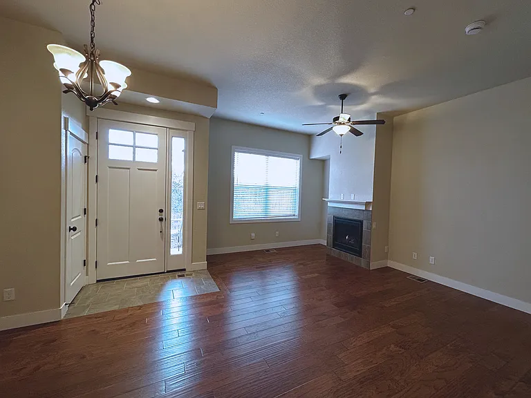 2521 Des Moines Dr #104 — Photo 16