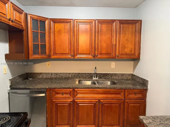 5411 NW 22nd St #5411, Fort Lauderdale, FL 33313