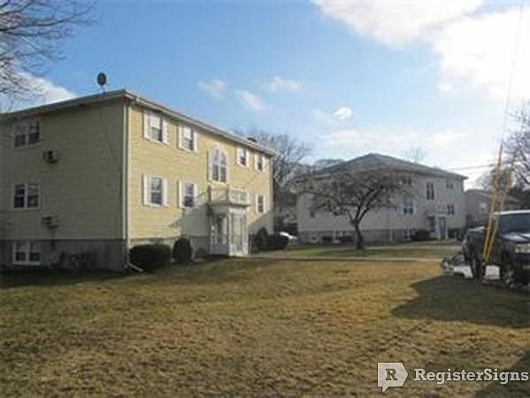 1st image of 27 Elmwood Park