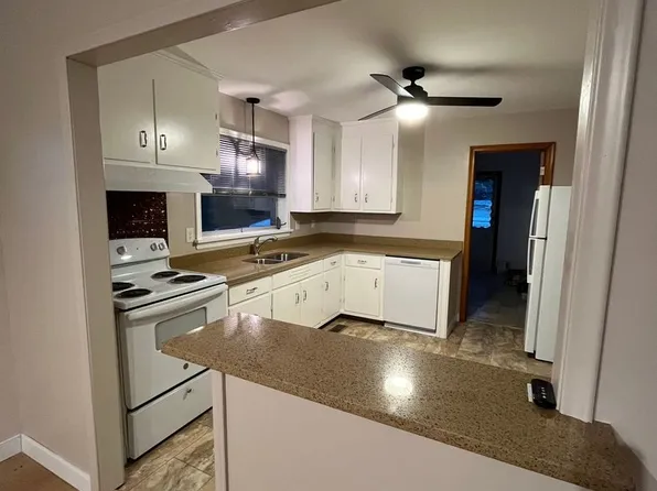 4121 Foxglove Rd, North Chesterfield, VA 23235