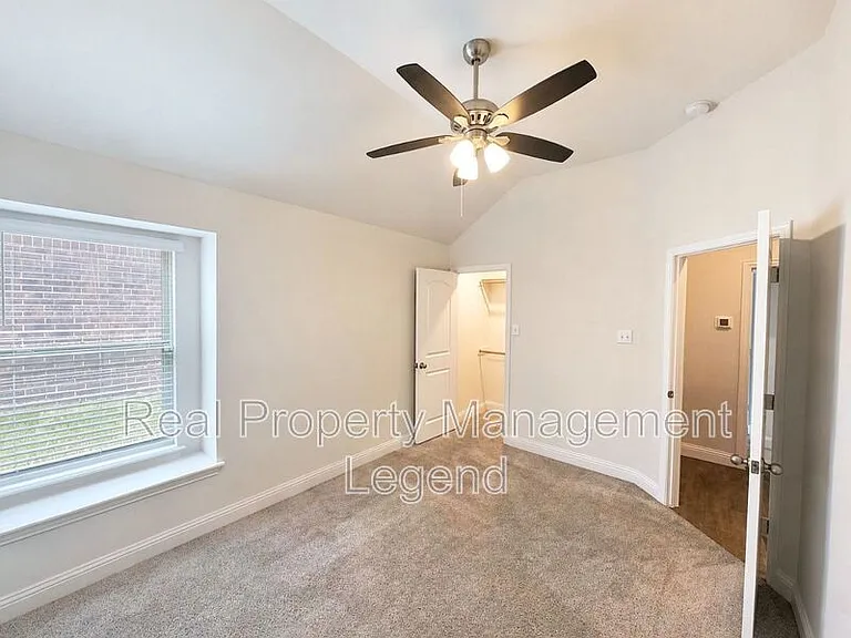 417 Cooper St — Photo 6