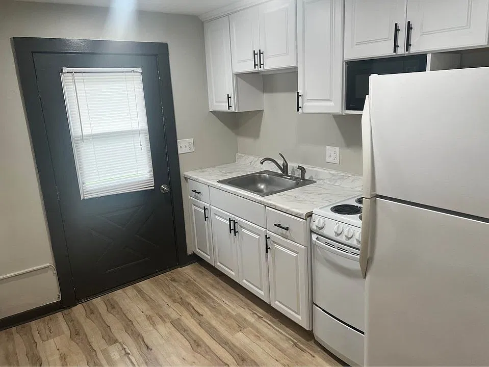 217 North Main St — Photo 2