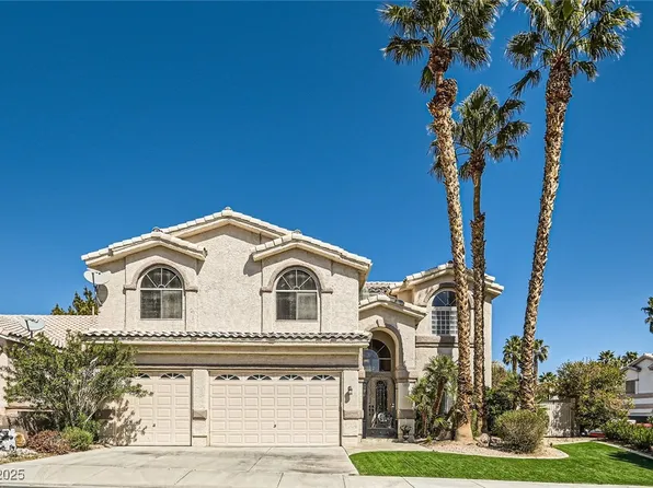 1044 Trophy Club Dr, Las Vegas, NV 89123
