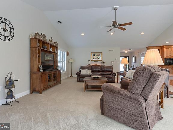 5th image of 1013 Northgate Dr