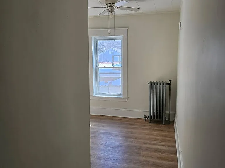 119 Main St — Photo 5