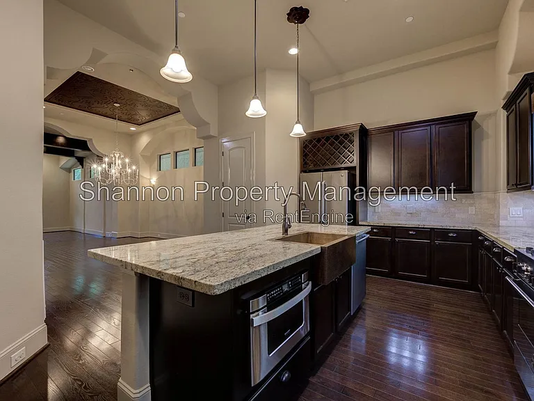 1809 W 24th St — Photo 8