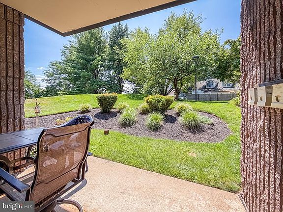 4th image of 79 Oakridge Dr