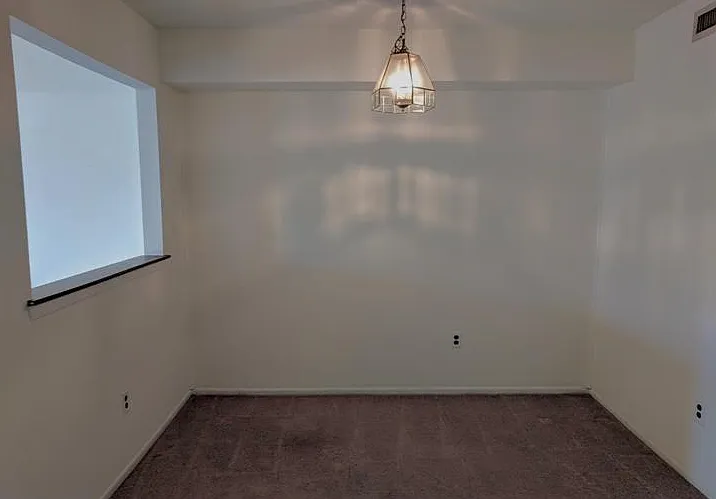 2 bed, 900 sqft, $1,685 — Photo 3