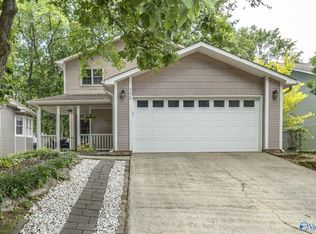 502 Carrsbrook Rd SE, Huntsville, AL 35803