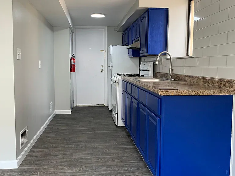 115 Bergen St #1 — Photo 9