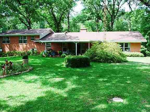 4th image of 1608 Looney Ave