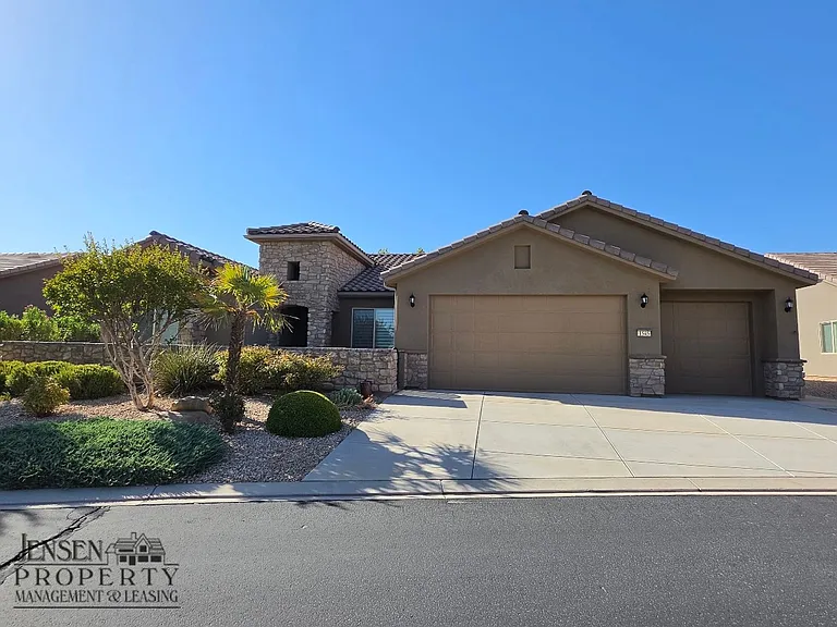 1545 W Bonita Bay Cir — Photo 1