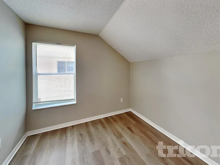 6739 Summer Haven Dr — Photo 11