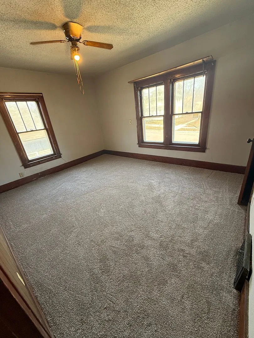Mad Captial - 623 W Main St - New — Photo 2