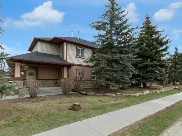 170 S North Railway St #23, Okotoks, AB T1S 1Z8