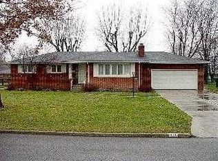 311 Meadow Ln, Walbridge, OH 43465