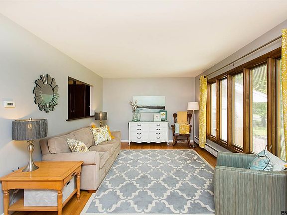 5th image of 6 Aspen Ln