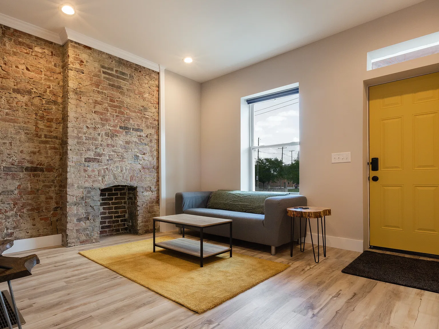245-251 S Grubb St — Photo 3