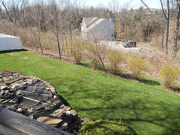 3rd image of 154 Firwood Dr