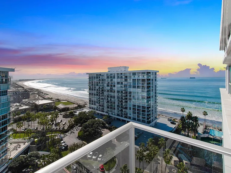 1810 Avenida Del Mundo #1509 — Photo 48
