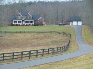 312 Acree Dr, Jamestown, KY 42629